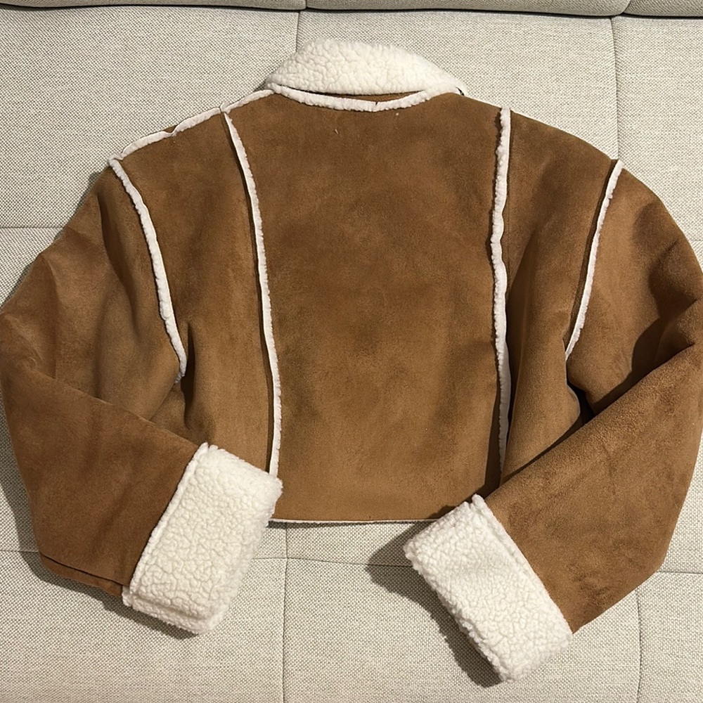 Faux Shearling Cropped Jacket - Picture 6 of 6